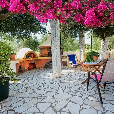 Апартаменты Aelia - A Peaceful And Private Place *